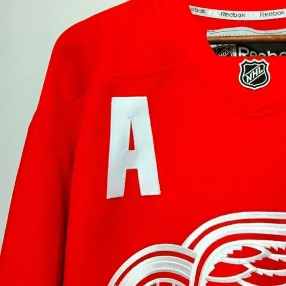 Detroit Redwings Justin Abdelkader Jersey - Picture 3 of 7